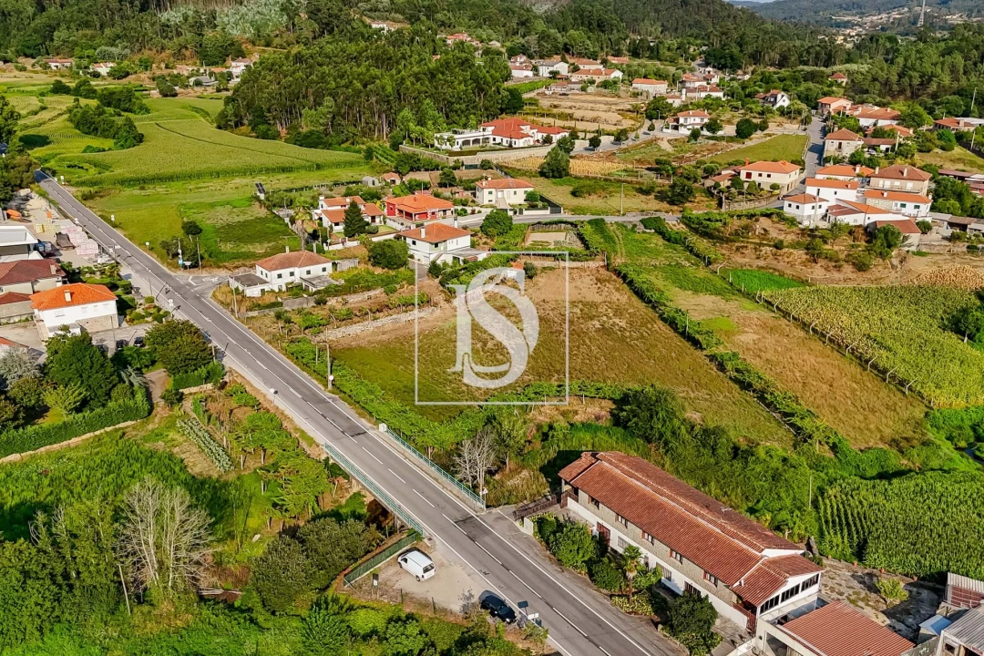 Moradia T4 para Venda em Cossourado Foto 41