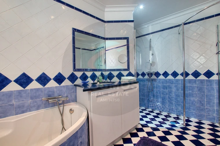 Moradia T5 para Venda em Aljezur Foto 17