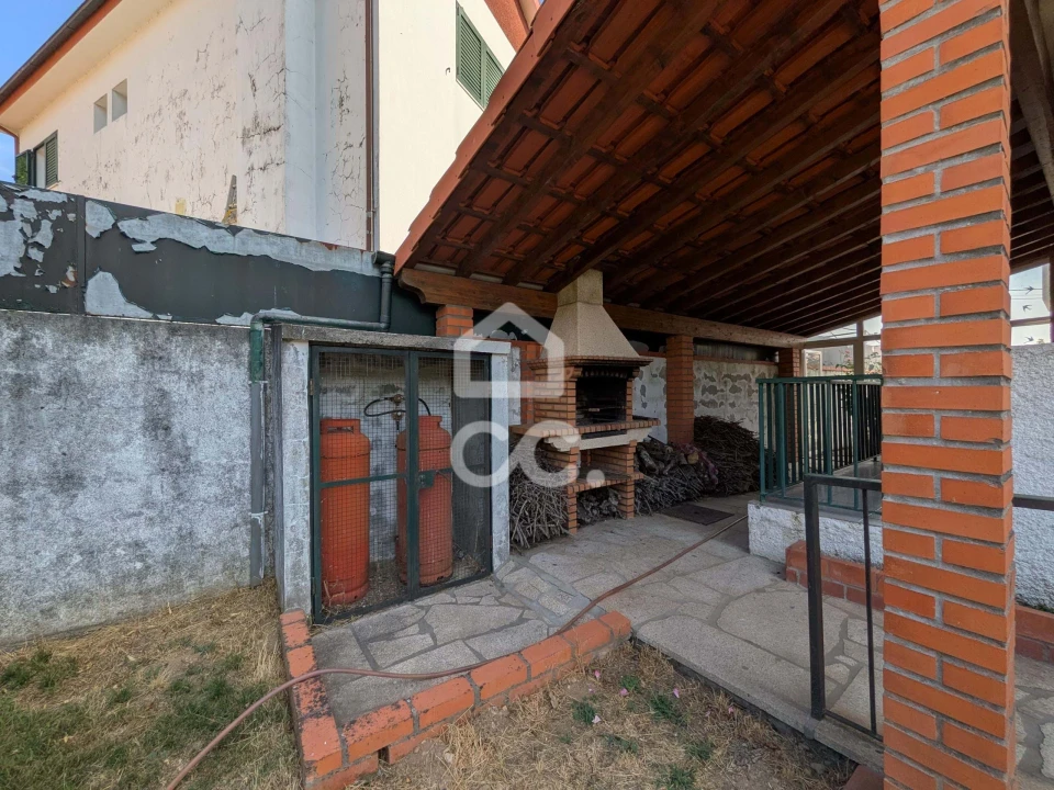 Moradia T4 para Venda em Boticas e Granja Foto 26