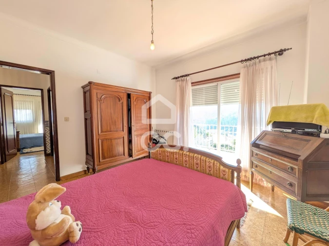 Moradia T4 para Venda em Boticas e Granja Foto 3