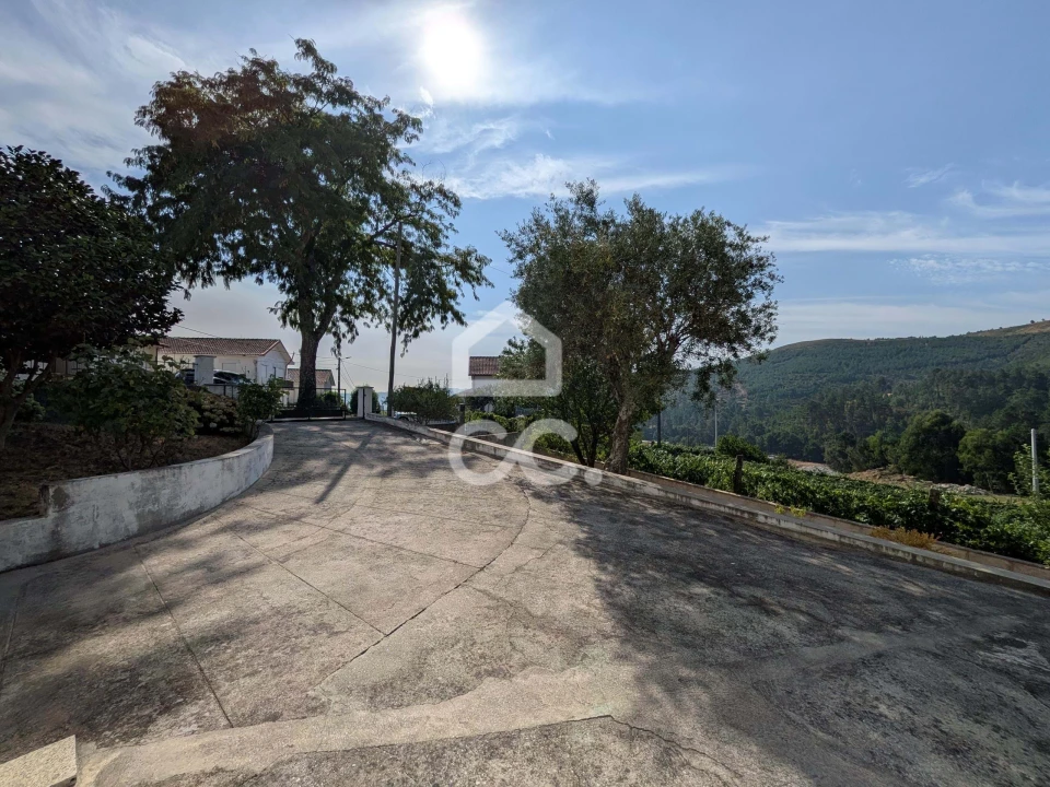 Moradia T4 para Venda em Boticas e Granja Foto 30