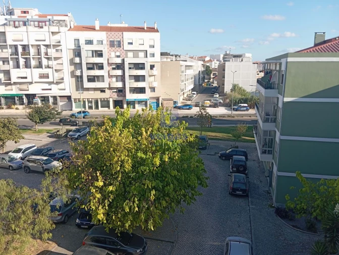 Apartamento T3 para Venda em Caldas da Rainha - Santo Onofre e Serra do Bouro Foto 1