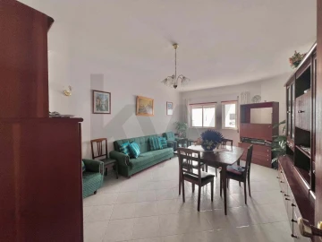 Apartamento T2 para Venda em Lagos (São Sebastião e Santa Maria)