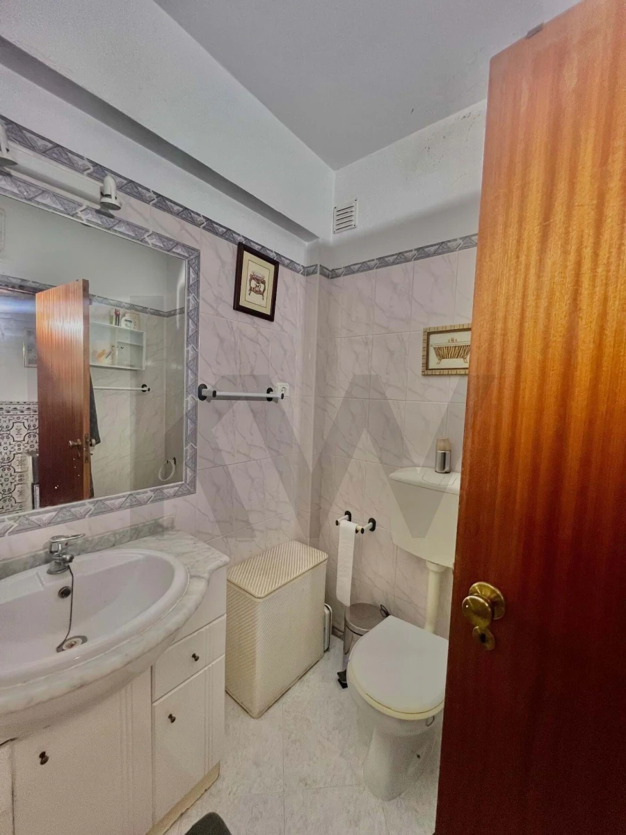 Apartamento T2 para Venda em Lagos (São Sebastião e Santa Maria) Foto 17