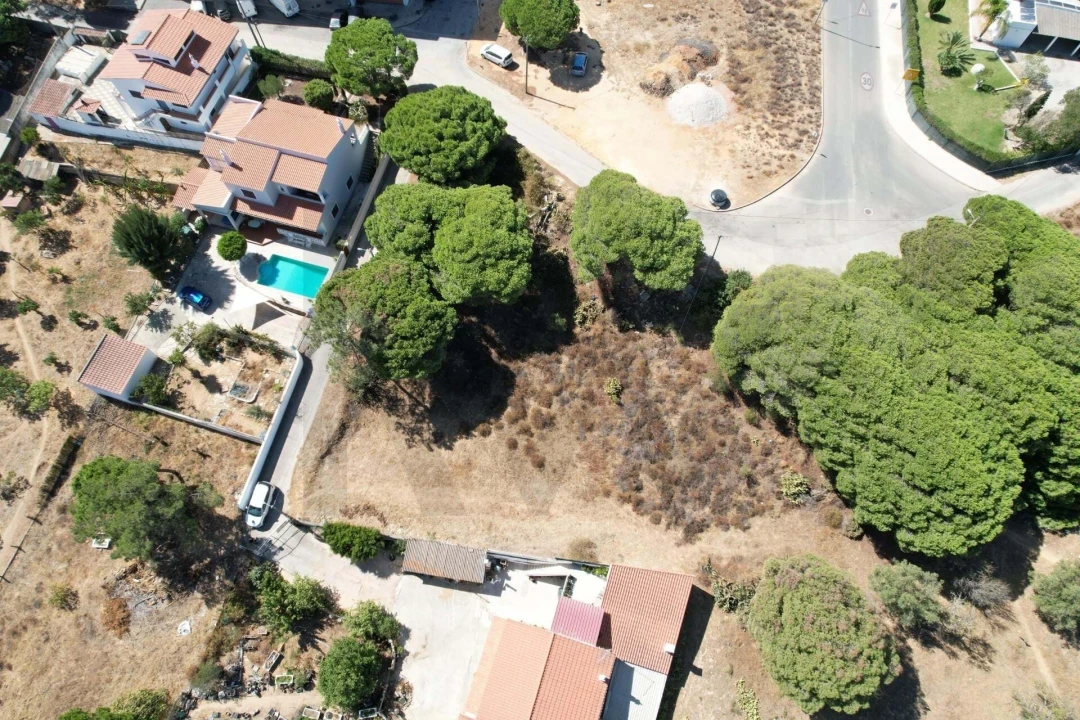 Terreno para Venda em Quarteira Foto 7