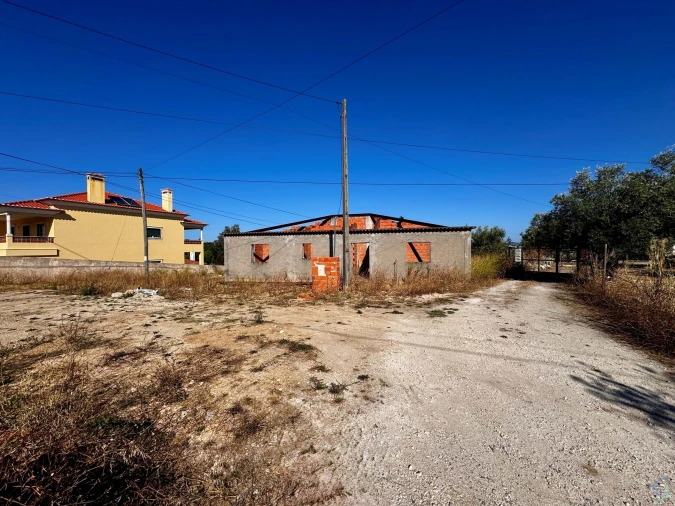 Moradia T3 para Venda em Madalena e Beselga