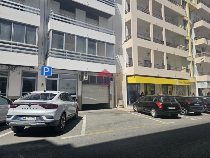 Garagem para Venda em Olhão Foto 14