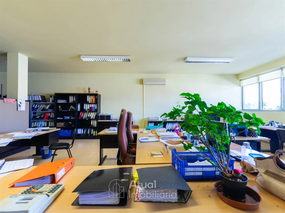 Loja para Venda em São Tomé de Negrelos Foto 7