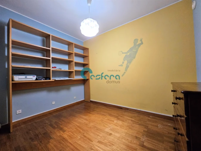 Apartamento T4 para Venda em Mafamude e Vilar do Paraíso Foto 9