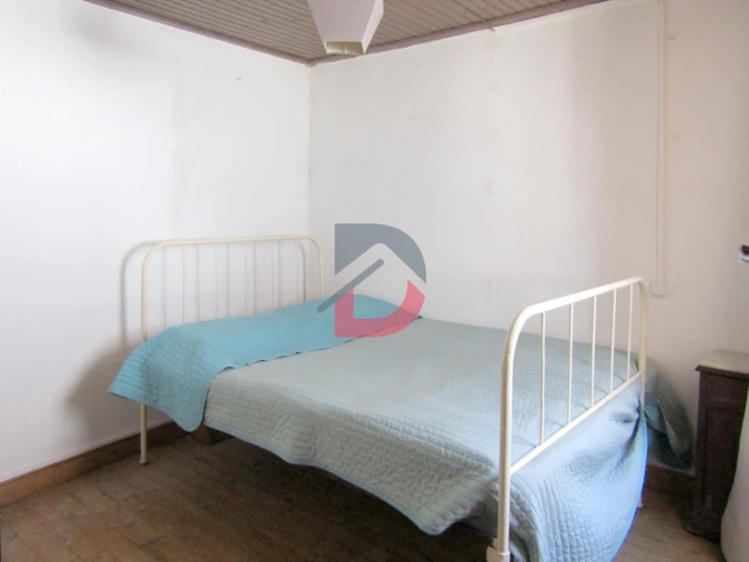 Moradia T2 para Venda em Escalos de Cima e Lousa Foto 14