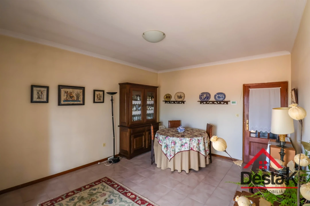 Apartamento T2 para Venda em Viseu Foto 7