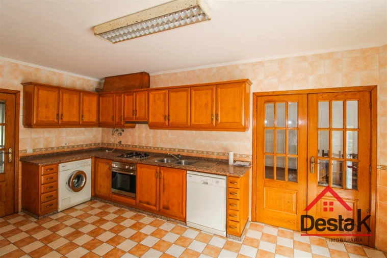 Moradia T6 para Venda em Carvalhais e Candal Foto 8