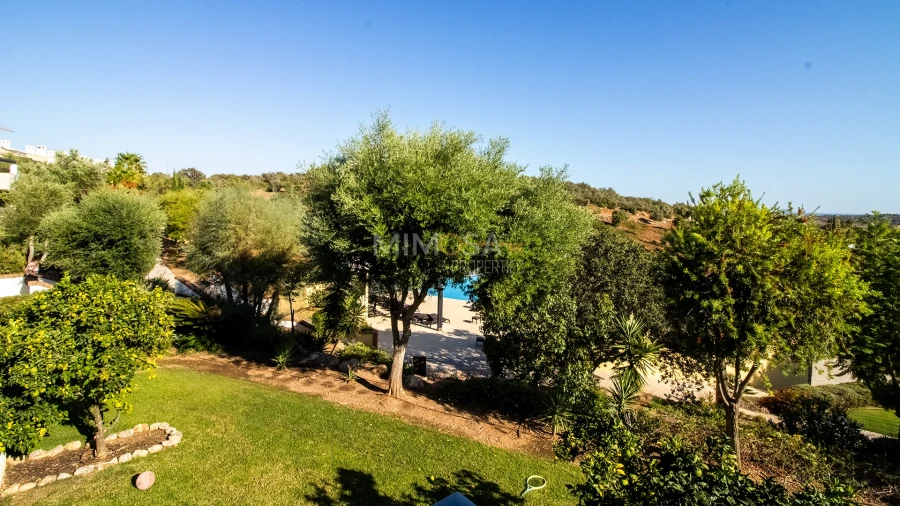 Moradia T2 para Arrendamento em Odiaxere Foto 18