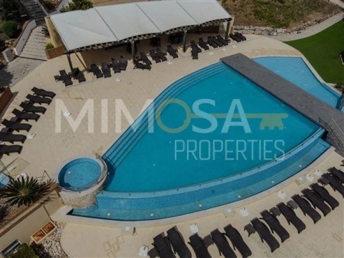 Moradia T2 para Arrendamento em Odiaxere Foto 44