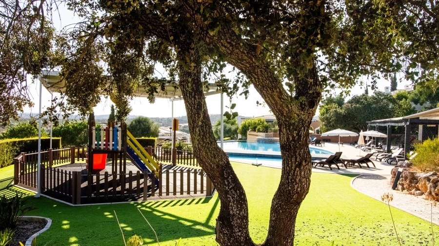 Moradia T2 para Arrendamento em Odiaxere Foto 1