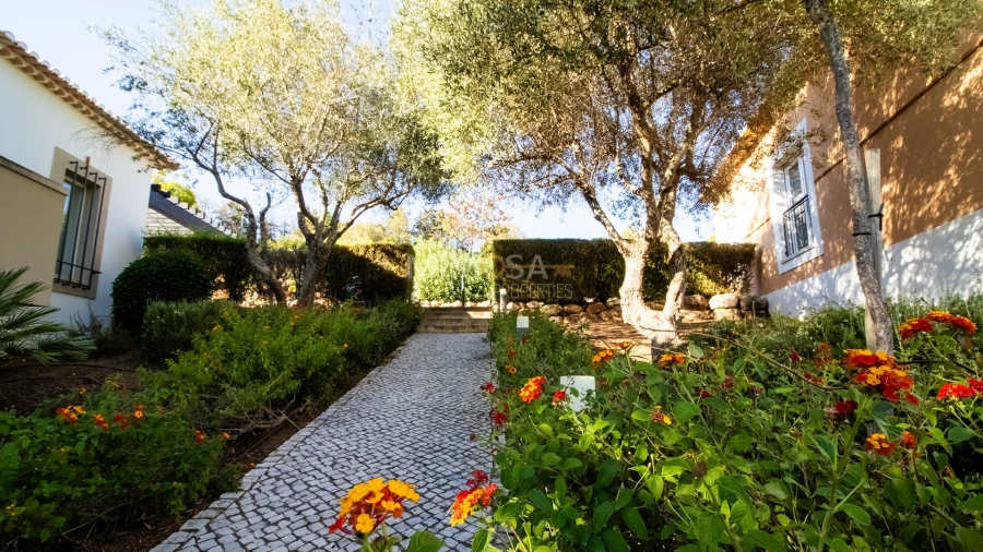 Moradia T2 para Arrendamento em Odiaxere Foto 29