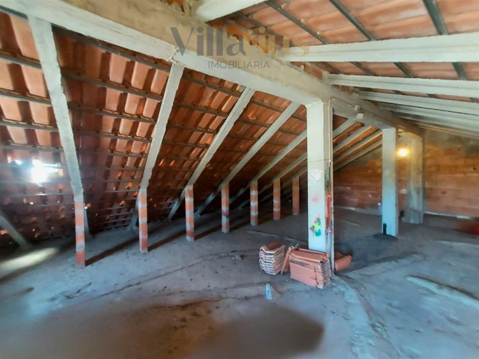 Moradia T3 para Venda em Carregueiros Foto 37