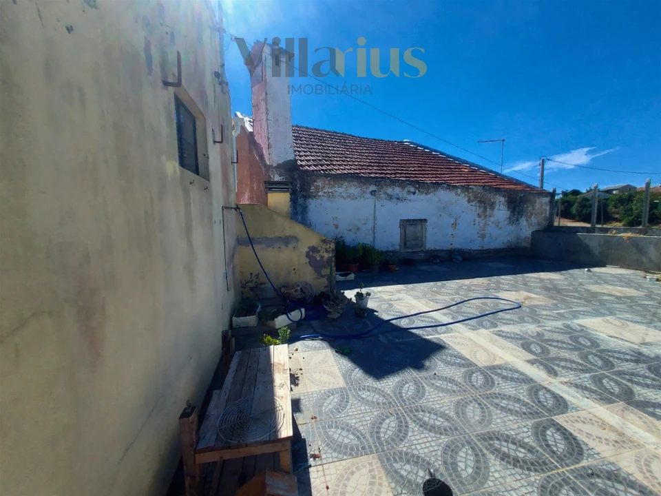 Moradia T3 para Venda em Carregueiros Foto 32