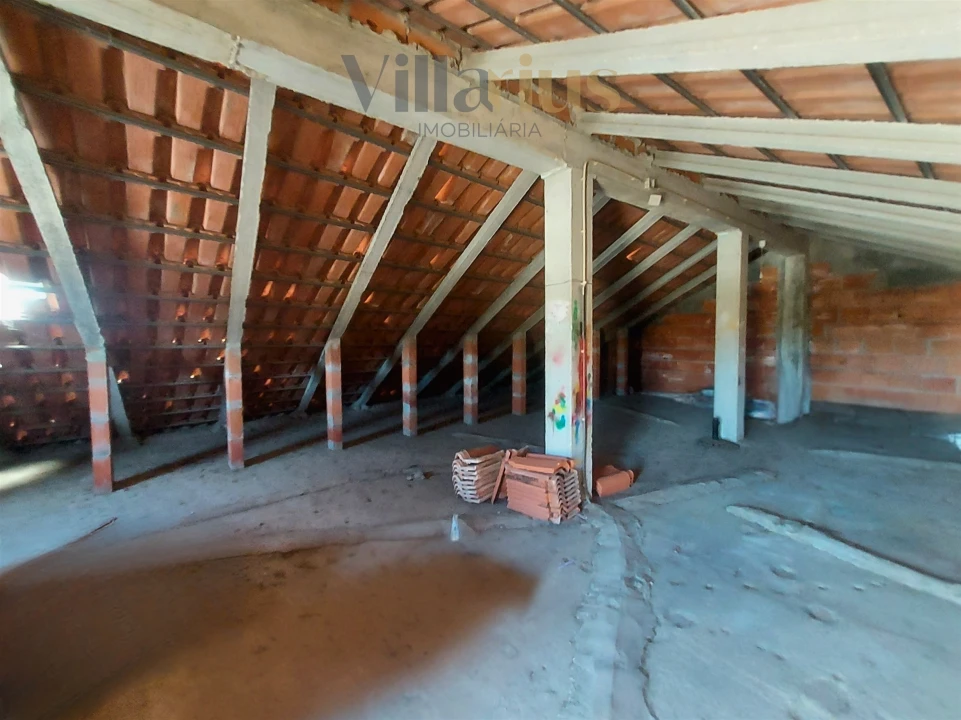 Moradia T3 para Venda em Carregueiros Foto 33