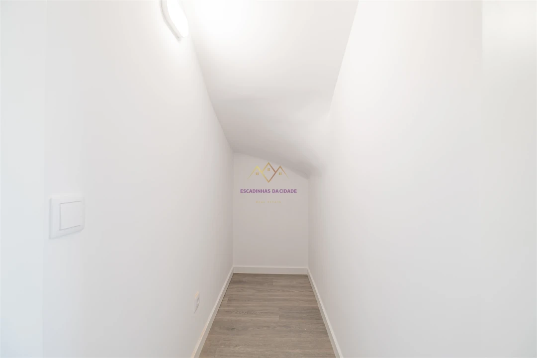 Apartamento T5 para Venda em Montijo e Afonsoeiro Foto 28