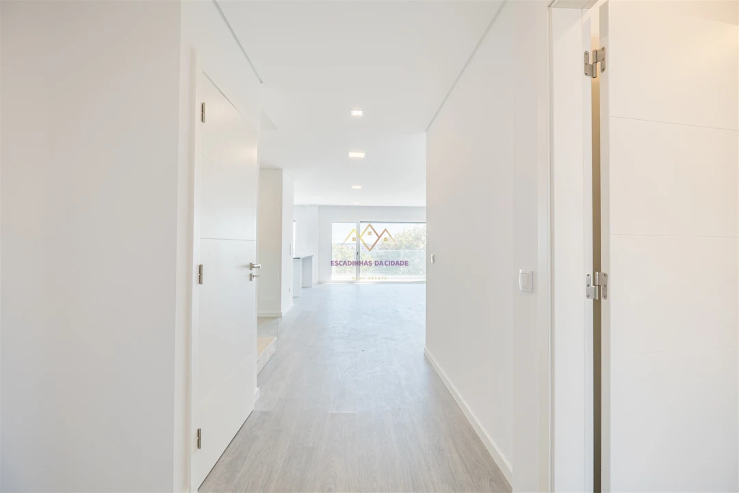 Apartamento T5 para Venda em Montijo e Afonsoeiro Foto 29