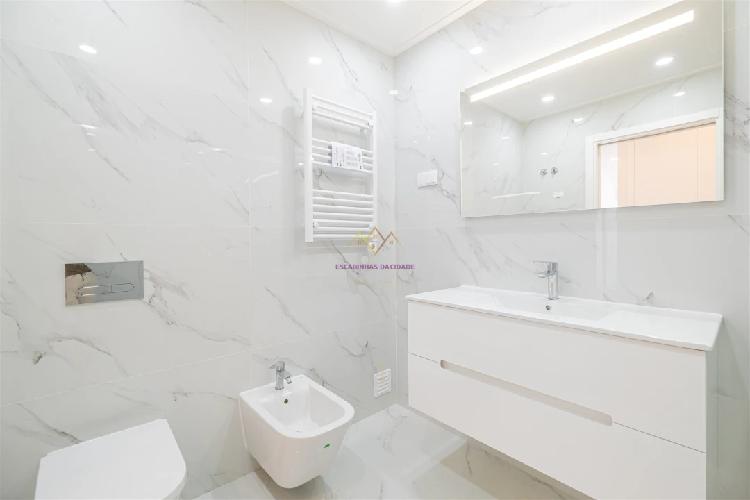 Apartamento T5 para Venda em Montijo e Afonsoeiro Foto 48