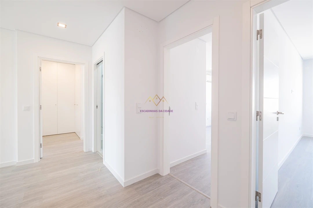 Apartamento T5 para Venda em Montijo e Afonsoeiro Foto 32