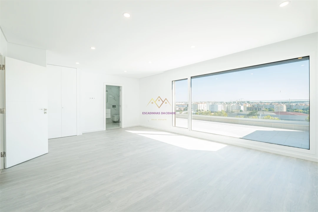 Apartamento T5 para Venda em Montijo e Afonsoeiro Foto 68