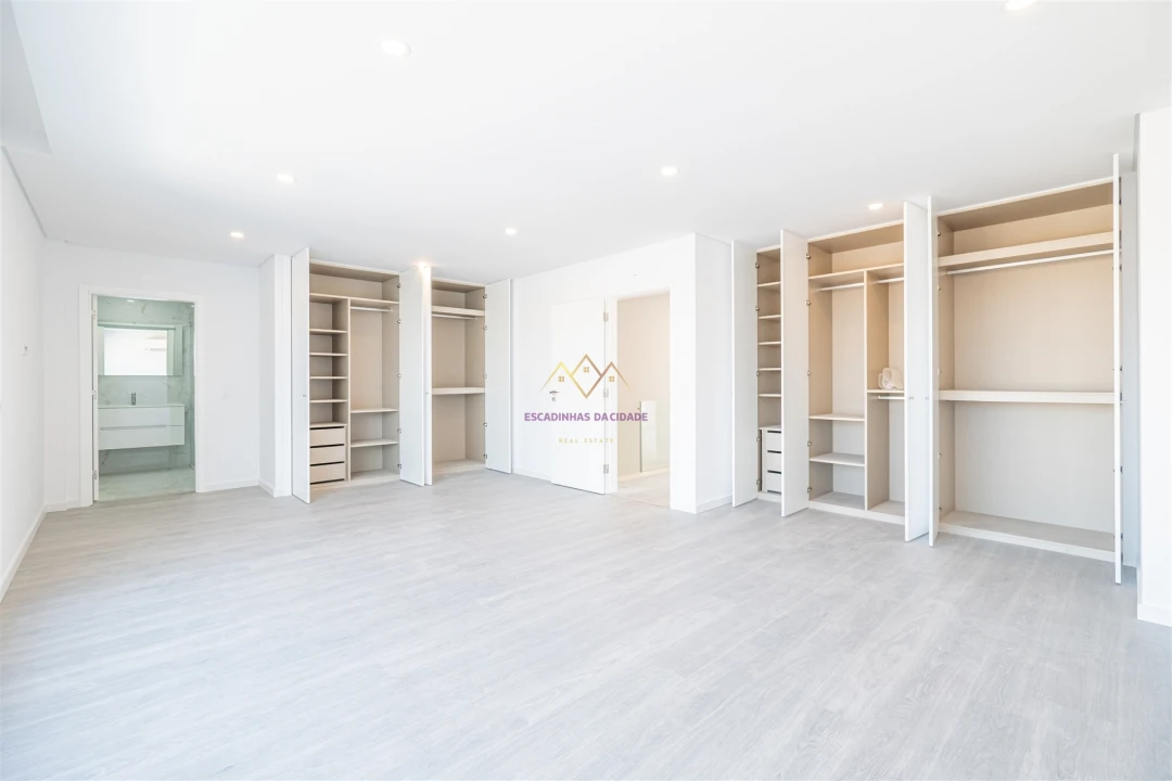 Apartamento T5 para Venda em Montijo e Afonsoeiro Foto 64