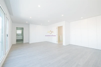 Apartamento T5 para Venda em Montijo e Afonsoeiro