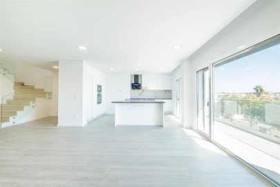 Apartamento T5 para Venda em Montijo e Afonsoeiro