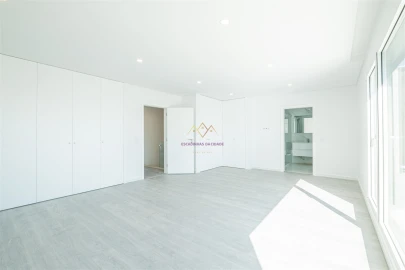 Apartamento T5 para Venda em Montijo e Afonsoeiro