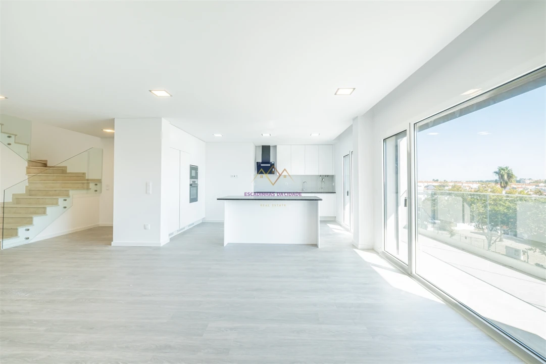 Apartamento T5 para Venda em Montijo e Afonsoeiro Foto 12