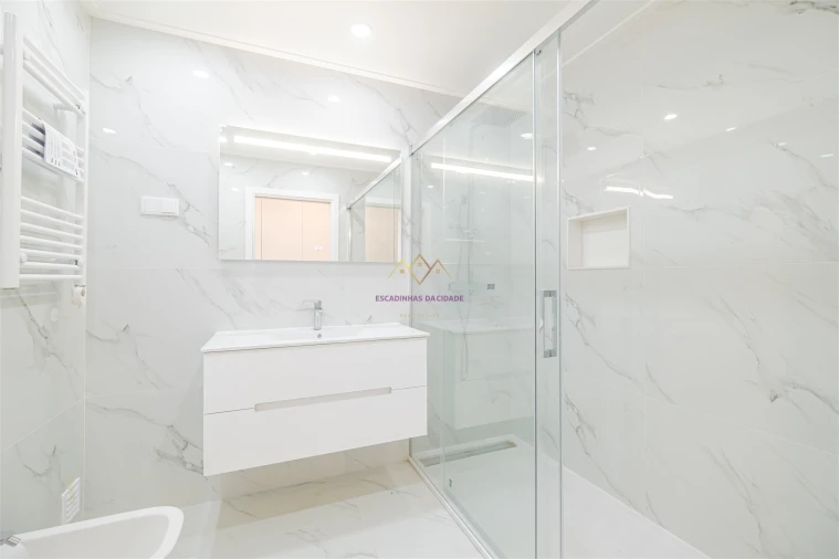 Apartamento T5 para Venda em Montijo e Afonsoeiro Foto 46