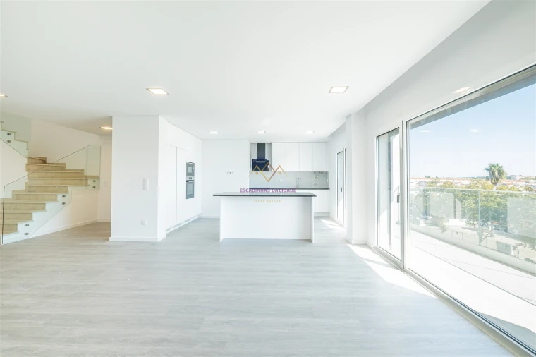 Apartamento T5 para Venda em Montijo e Afonsoeiro Foto 12