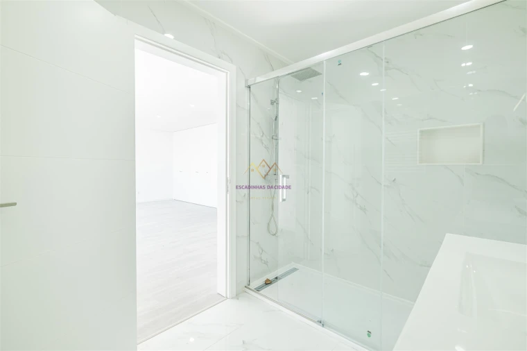 Apartamento T5 para Venda em Montijo e Afonsoeiro Foto 5