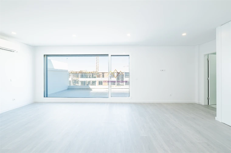 Apartamento T5 para Venda em Montijo e Afonsoeiro Foto 56