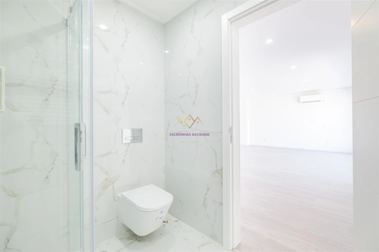Apartamento T5 para Venda em Montijo e Afonsoeiro Foto 62