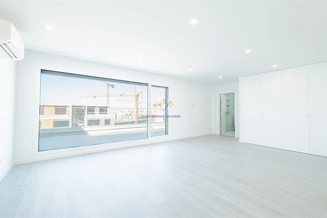Apartamento T5 para Venda em Montijo e Afonsoeiro Foto 57