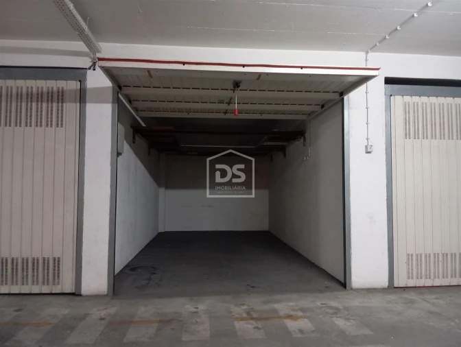 Garagem para Venda em Alto do Seixalinho, Santo André e Verderena Foto 8