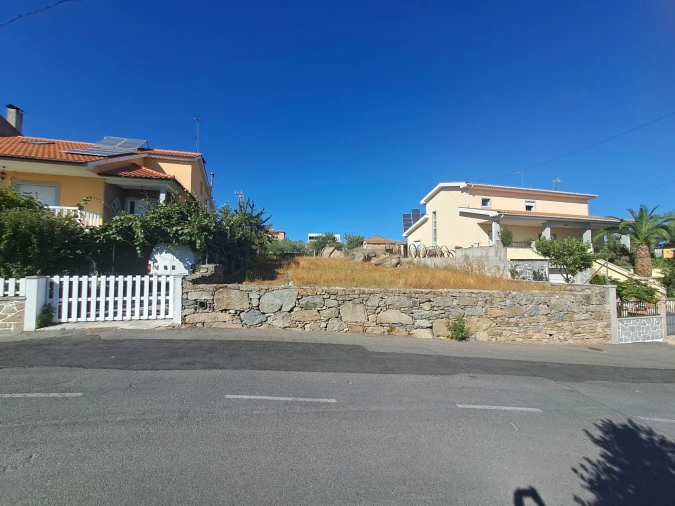 Terreno para Venda em Miranda do Douro Foto 8