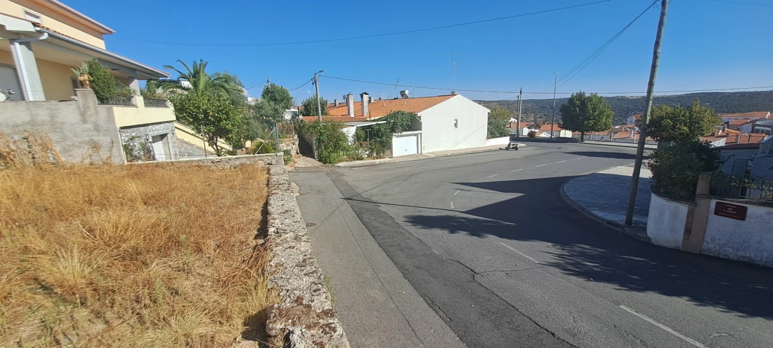 Terreno para Venda em Miranda do Douro Foto 12