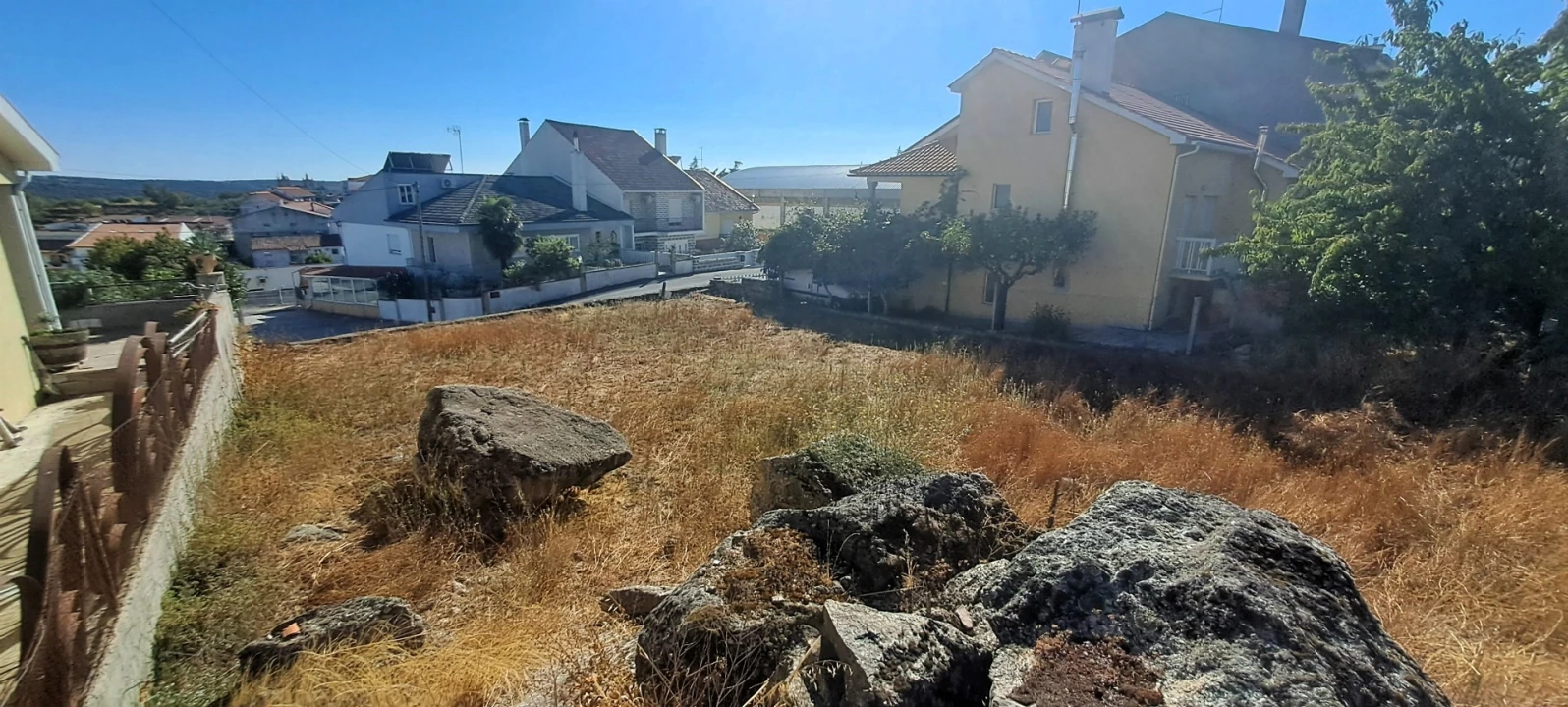 Terreno para Venda em Miranda do Douro Foto 10