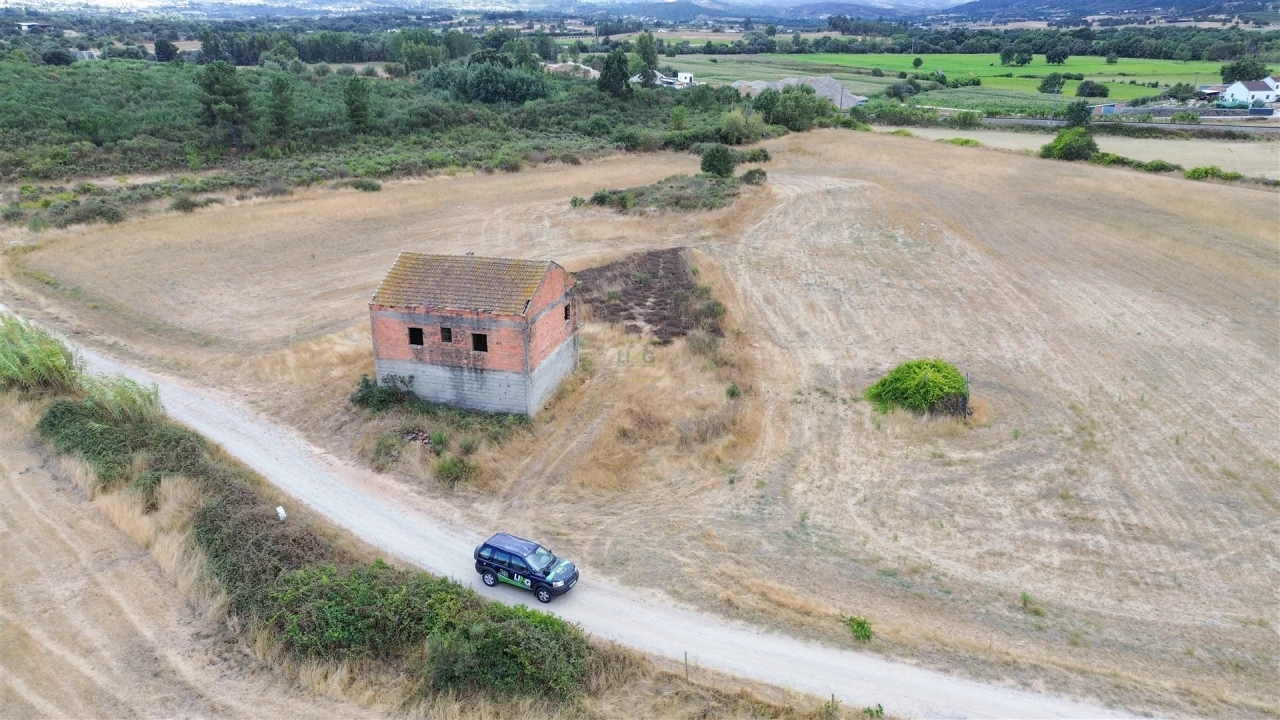 Terreno para Venda em Alcaria Foto 10