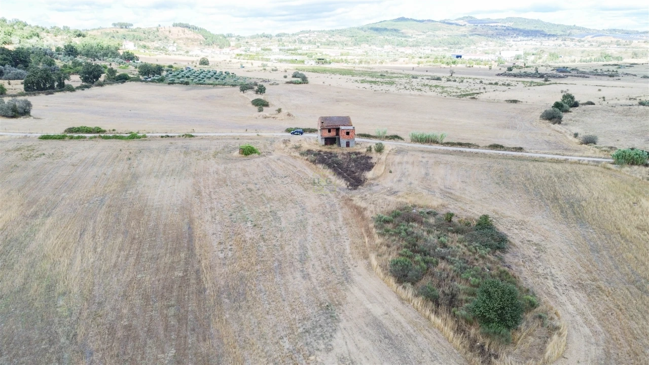 Terreno para Venda em Alcaria Foto 22