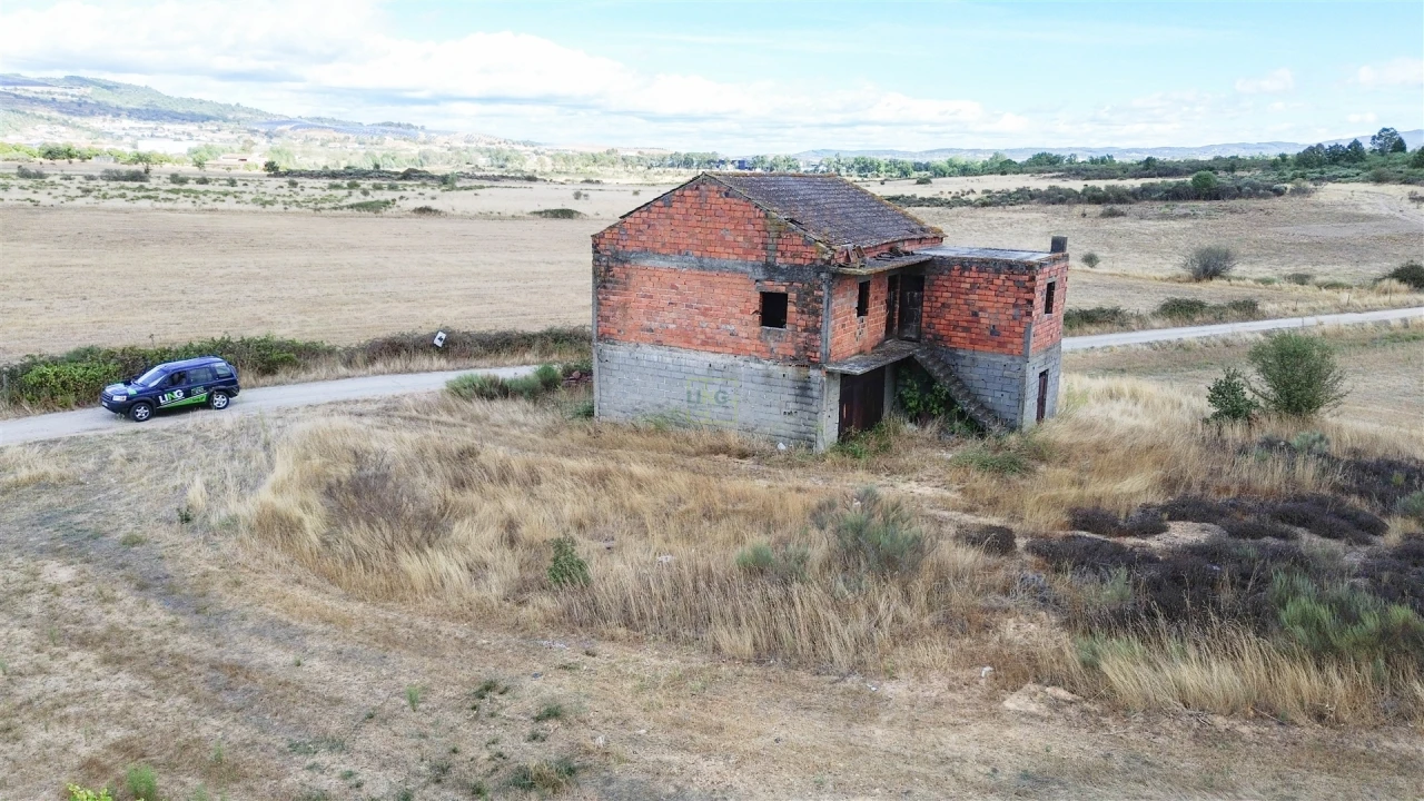 Terreno para Venda em Alcaria Foto 13