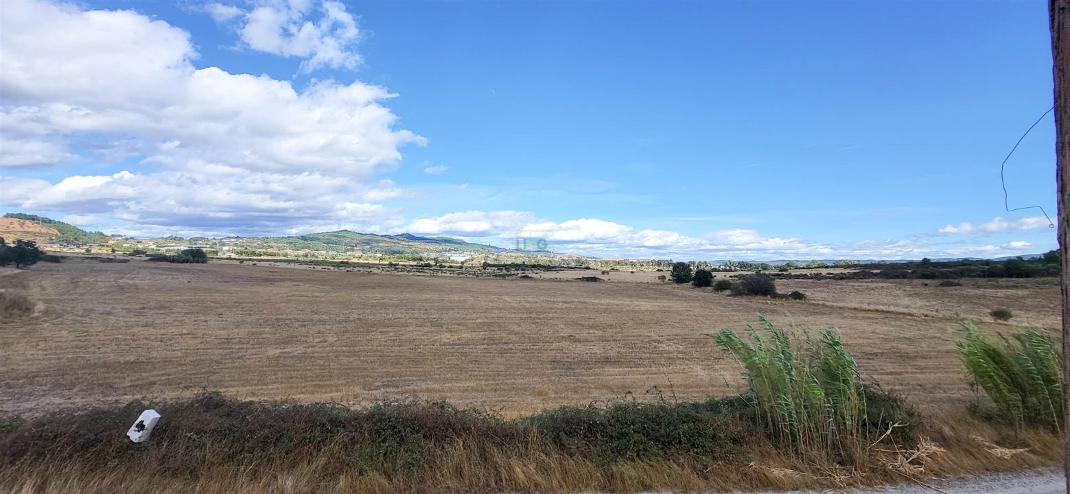 Terreno para Venda em Alcaria Foto 52