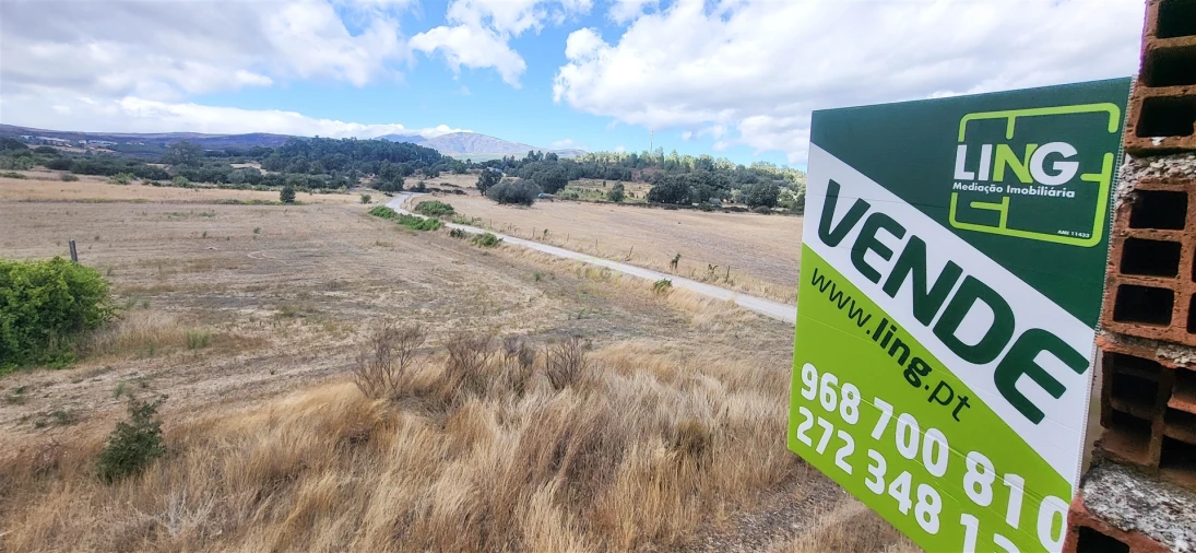 Terreno para Venda em Alcaria Foto 43