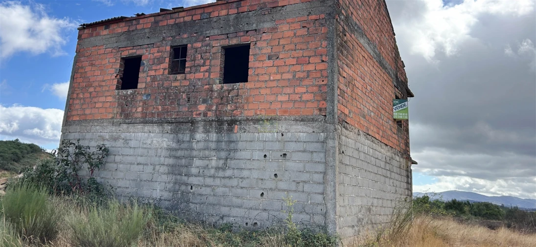 Terreno para Venda em Alcaria Foto 37