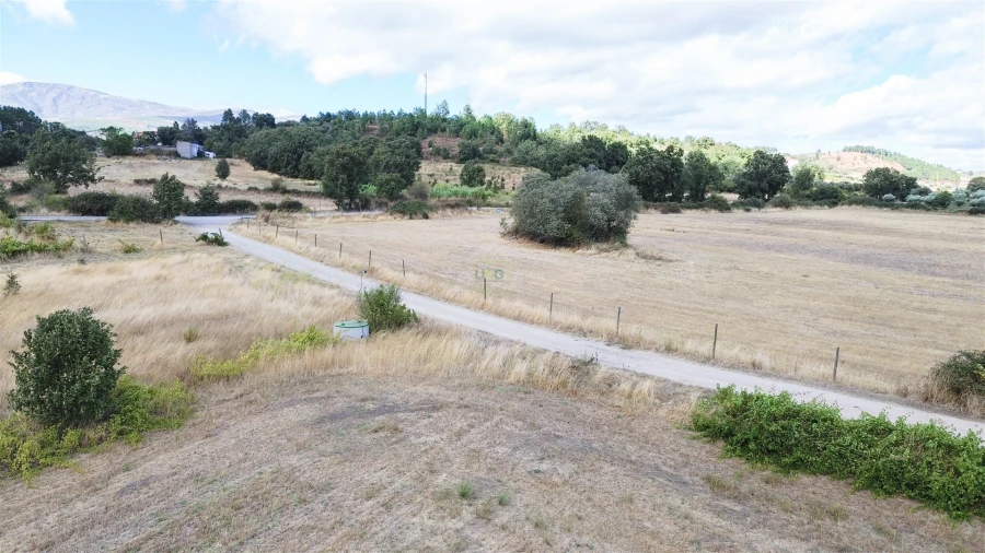 Terreno para Venda em Alcaria Foto 29